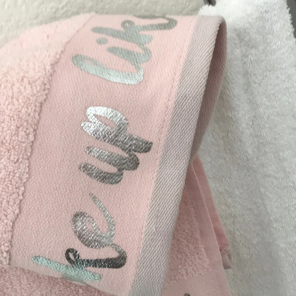 Cosmopolitan pink hand towels set of two